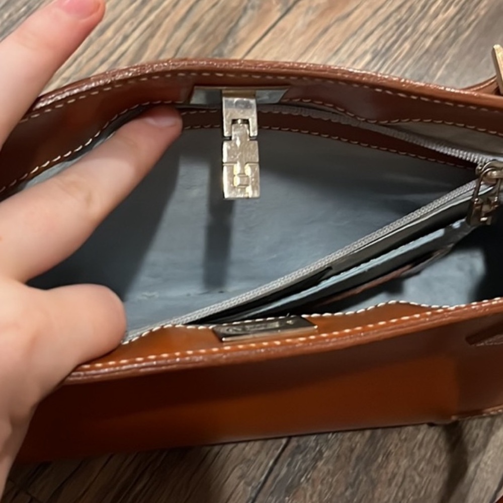 Lamberston Truex Cognac Leather Handbag, Vintage - Picture 12 of 15